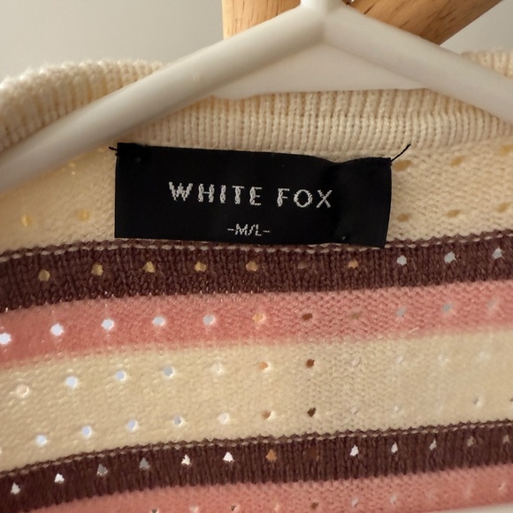 White Fox | Striped Button-Front Knit Top (M/L) - Picture 6 of 6